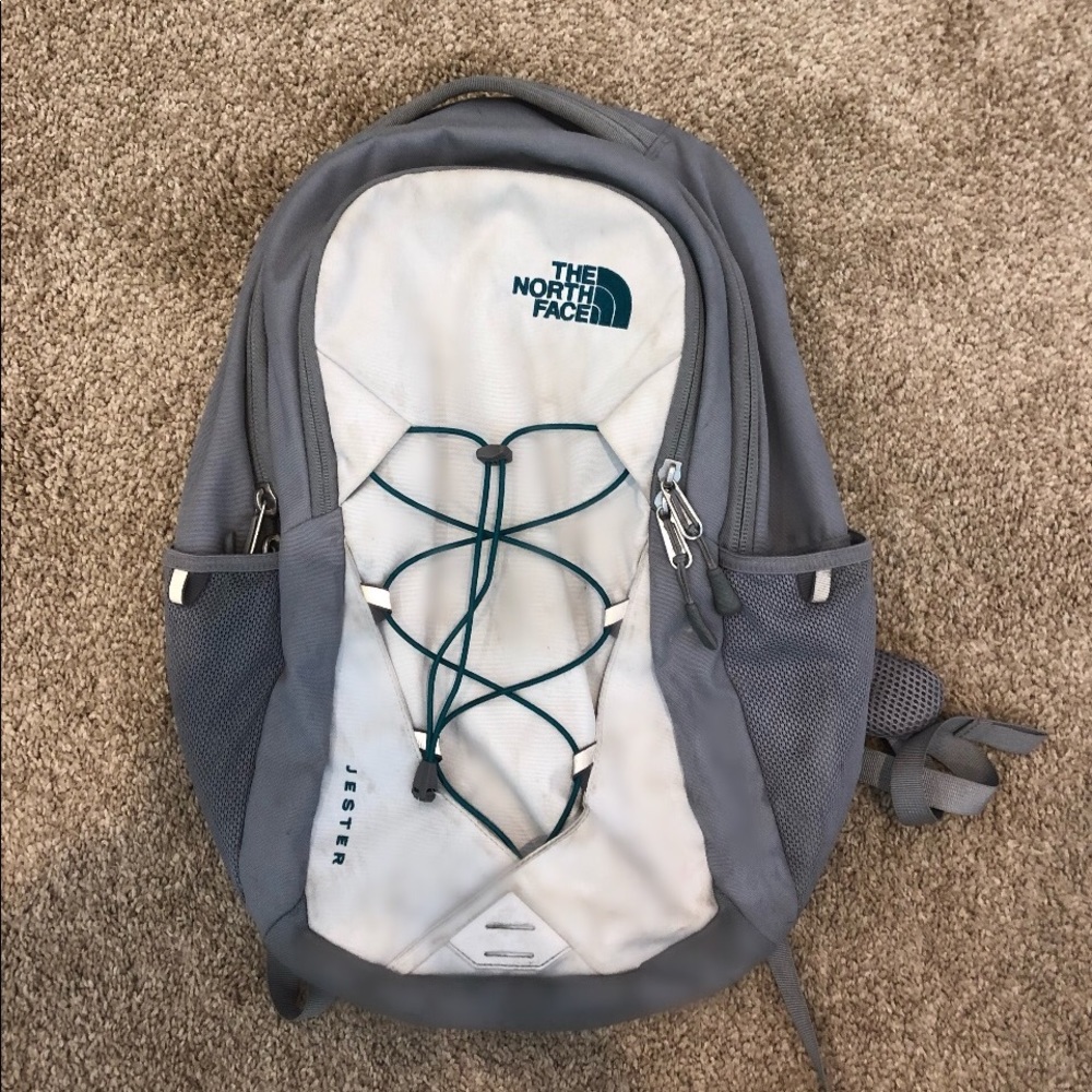 north face women’s jester backpack